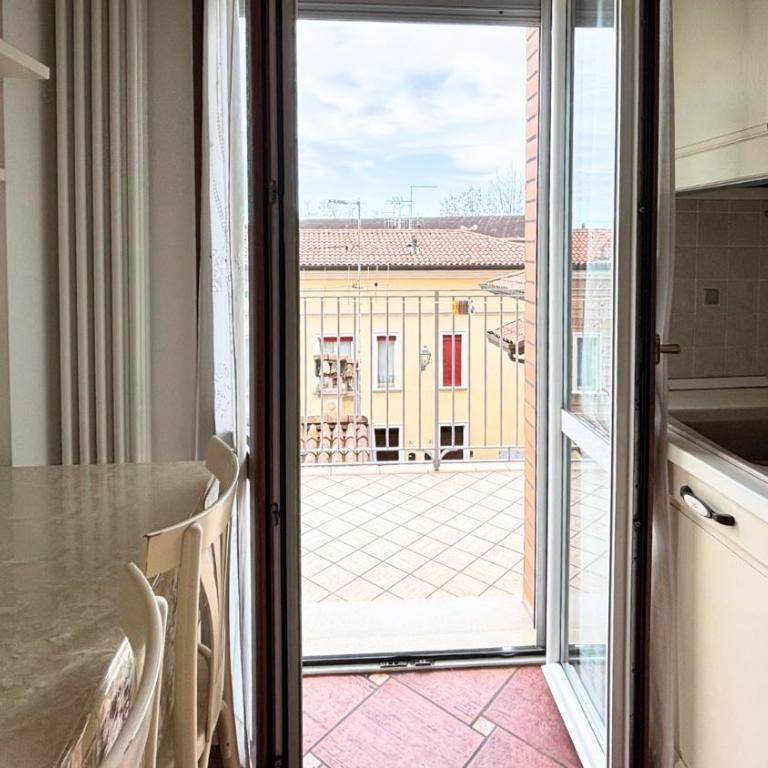 CN027 - Cesenatico, ampio trilocale in centro - Appartamento con 2 Camere da Letto - 9