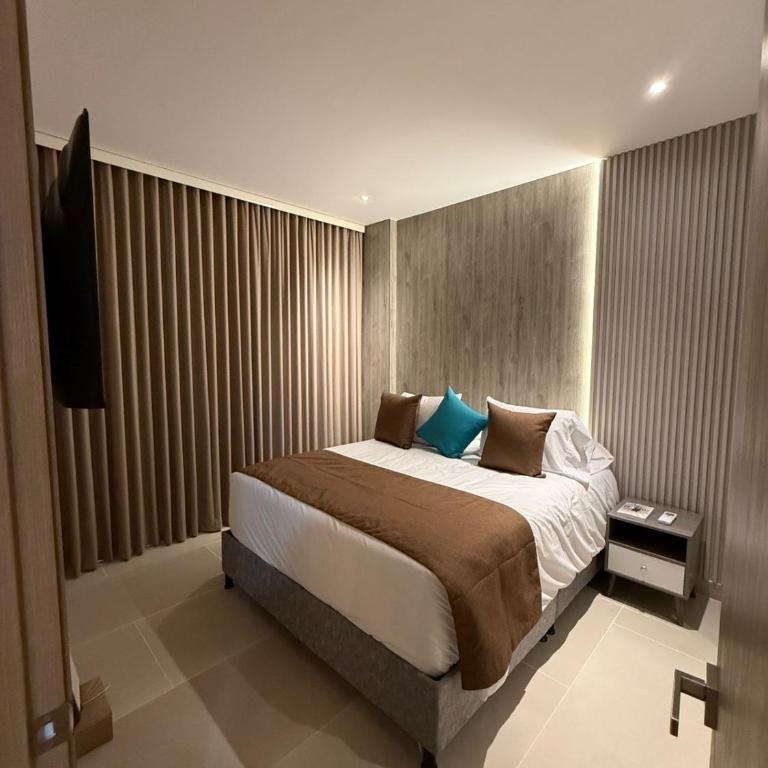 Luxy 2BR at paradise Oasis, 18 min from walled city - Two-Bedroom Apartment - 4