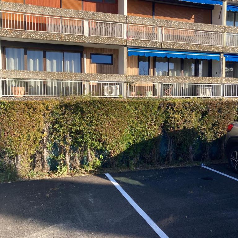 Grand T2 climatisé avec parking à 7 min des Thermes Vue château - Apartment mit 1 Schlafzimmer und Terrasse - 17