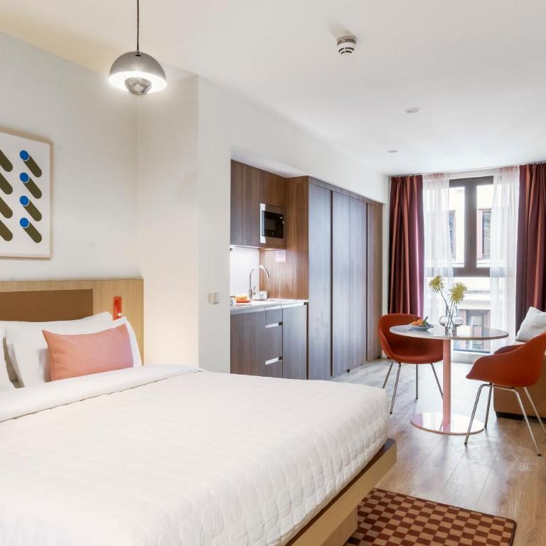 Numa Madrid Fuencarral - Extra Large Studio with Kitchenette and Sofa Bed - 3