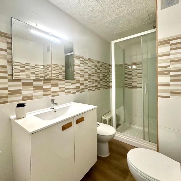 Home California II Salou - Two-Bedroom Apartment with City View - 14