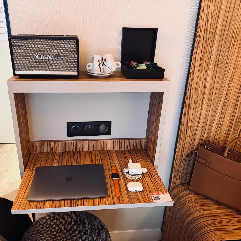 Hôtel de L'Esperance - Chambre Affaires - 9