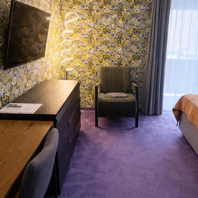 Two Brothers Inn - Doppelzimmer mit Bergblick - 3