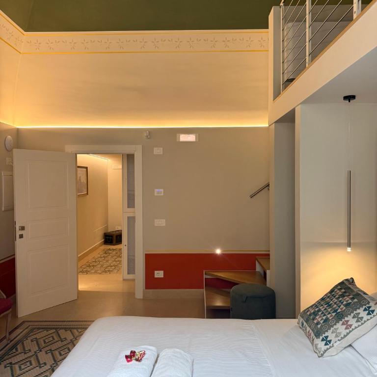 Bellavitarooms-Fiore di Maggio Luxury Suites - Suite Con Balcone - 5