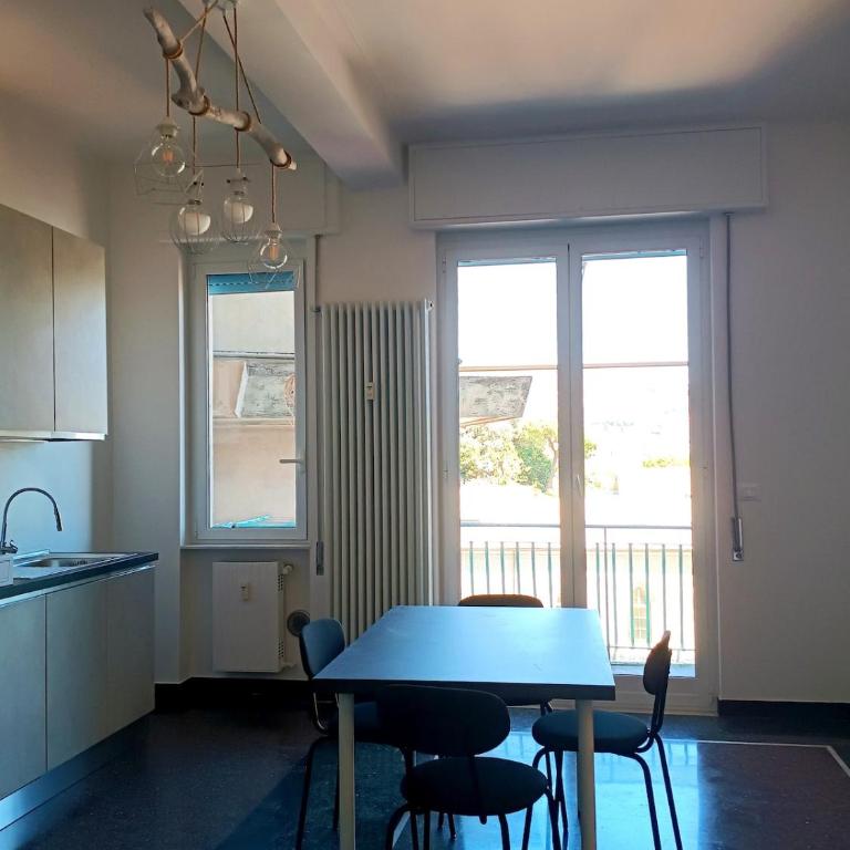 Apartment overlooking Genova - Appartamento con 2 Camere da Letto - 1
