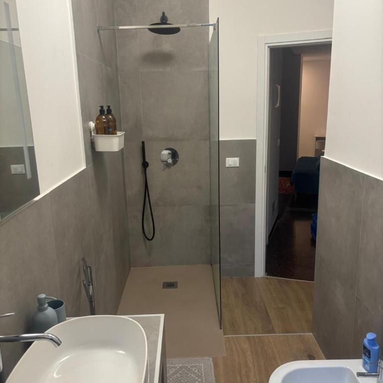Apartment overlooking Genova - Appartamento con 2 Camere da Letto - 23