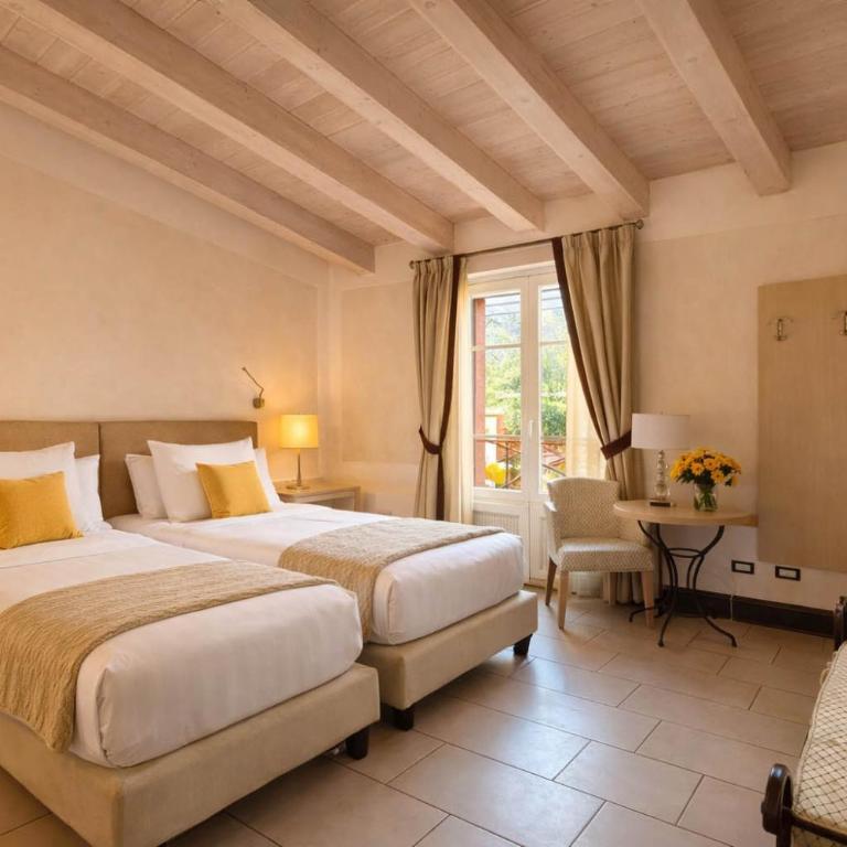 Boutique Hotel Bogliaco - Camera Matrimoniale con Vista Lago - 3