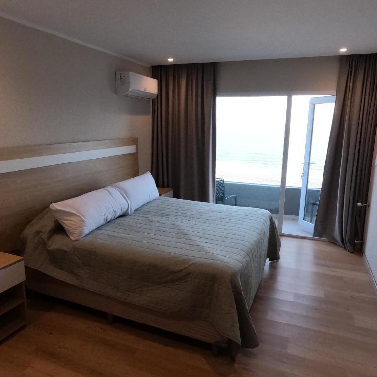 ocean and park views - Two-Bedroom Apartment - 1