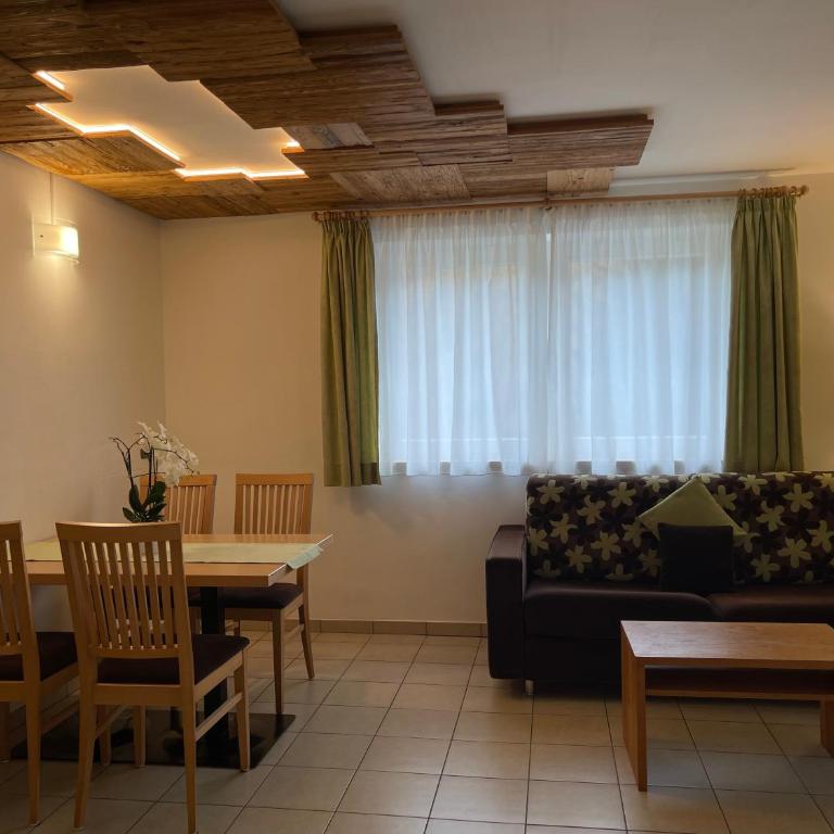 Residence Remi - Apartment mit 2 Schlafzimmern und Balkon - 4