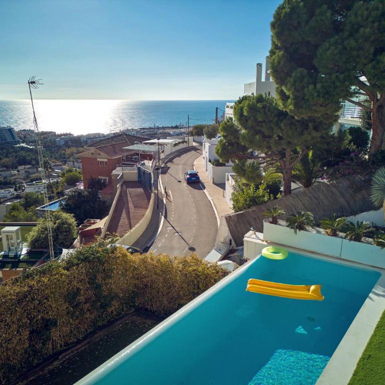 Villa in Sitges with Pool, Jacuzzi, BBQ, View, AC, 12Pax - Villa - 39