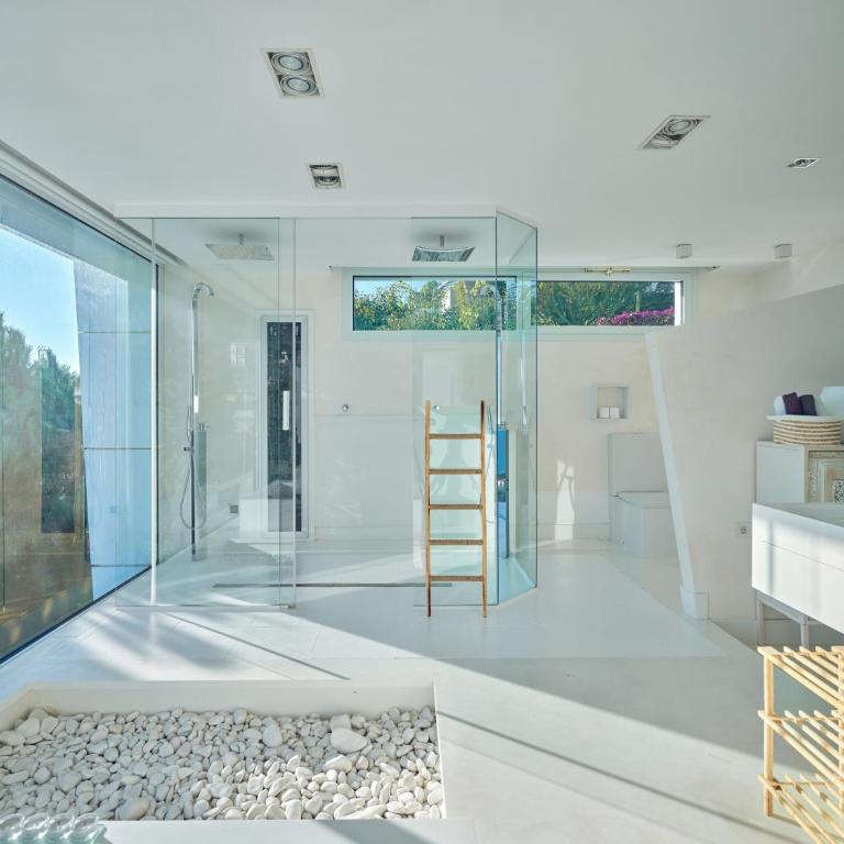 Villa in Sitges with Pool, Jacuzzi, BBQ, View, AC, 12Pax - Villa - 50
