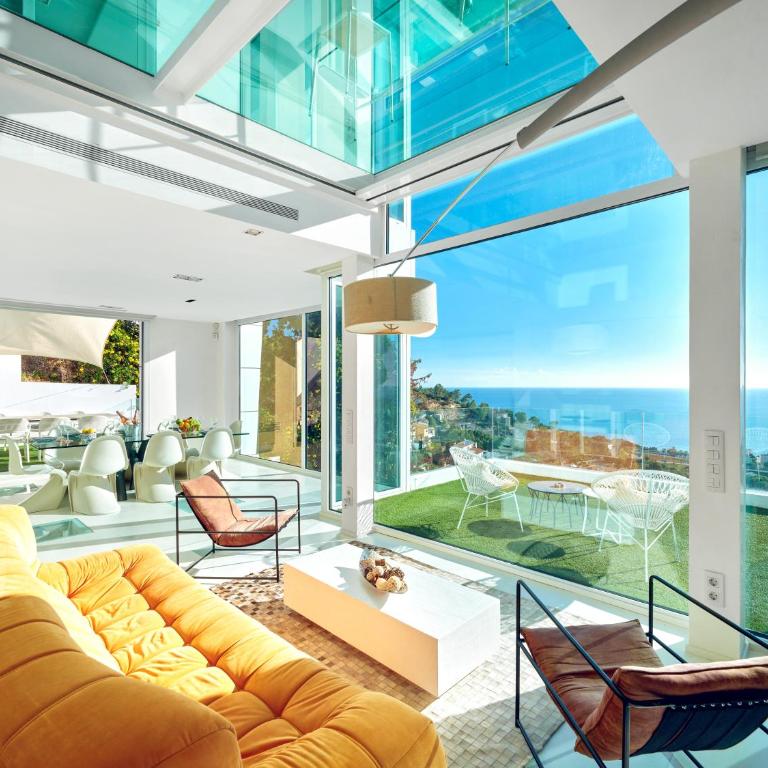 Villa in Sitges with Pool, Jacuzzi, BBQ, View, AC, 12Pax - Villa - 25