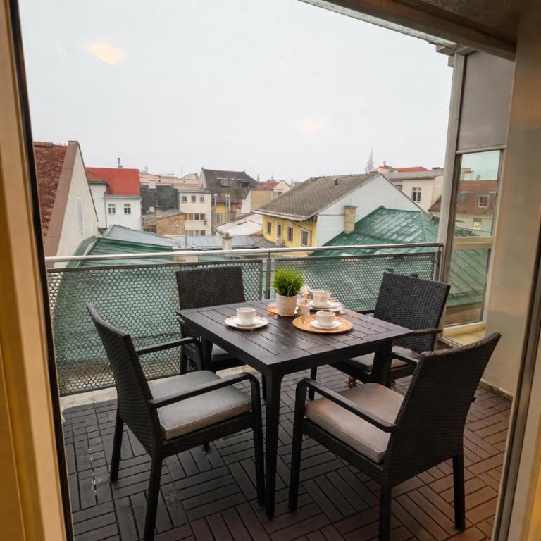 Stadthotel Carinthia - Apartment - 4
