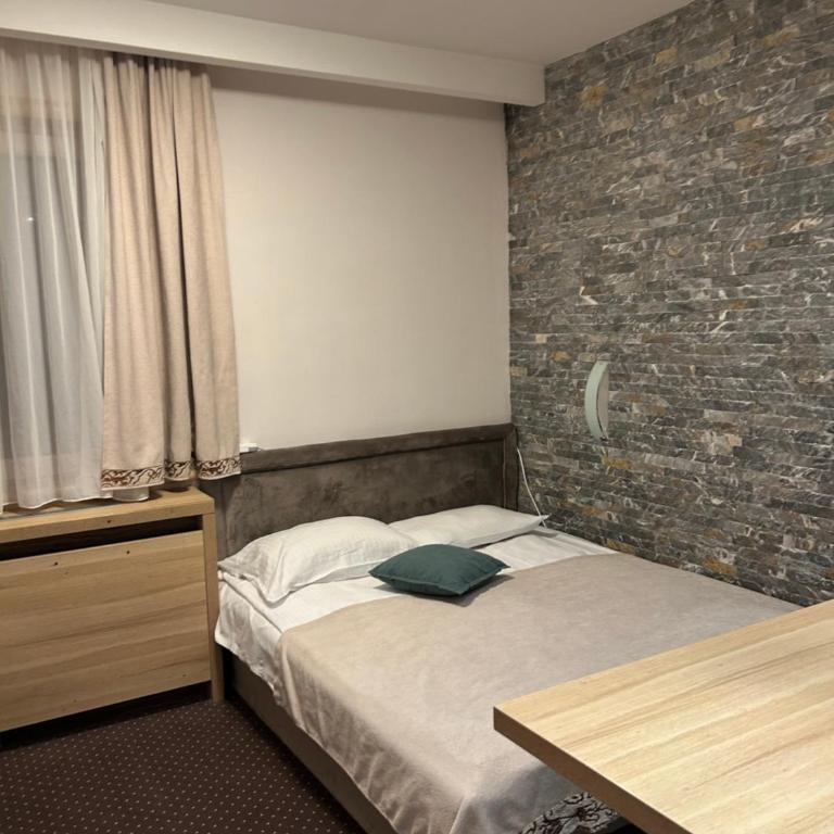 Apartmani Haski Konaci - Standard Twin Room with Sofa - 20