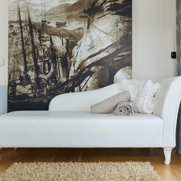 Hotel Capri - Junior Suite con Balcone - 10