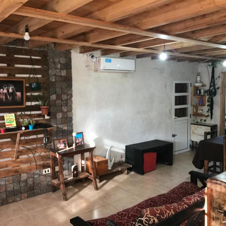 Huamelen - Three-Bedroom House - 12