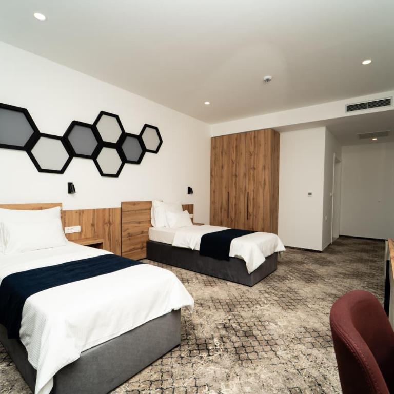 Hotel Karting - Twin Room - Disability Access - 6