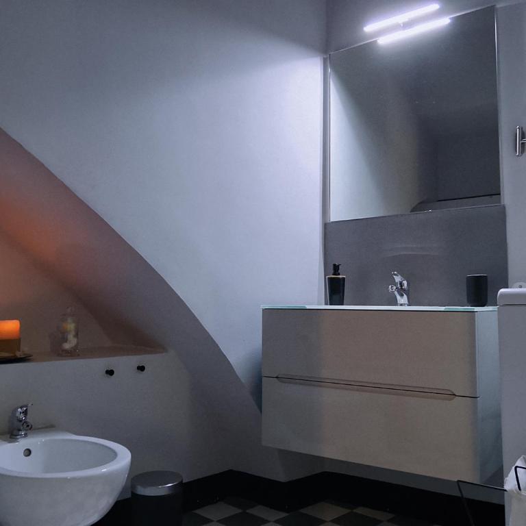 DOGE GRIMALDI - Davanti all'acquario - Grande terrazza privata - Palazzo Nobiliare Storico - Appartamento con 1 Camera da Letto - 7