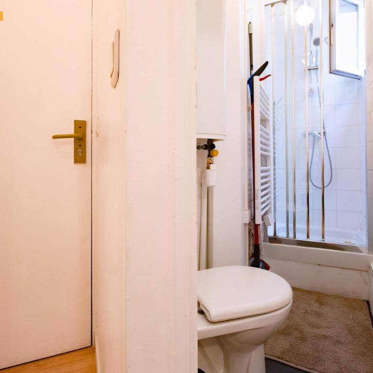 Peaceful Flat Martyrs for 6 Guests - Appartement - 16