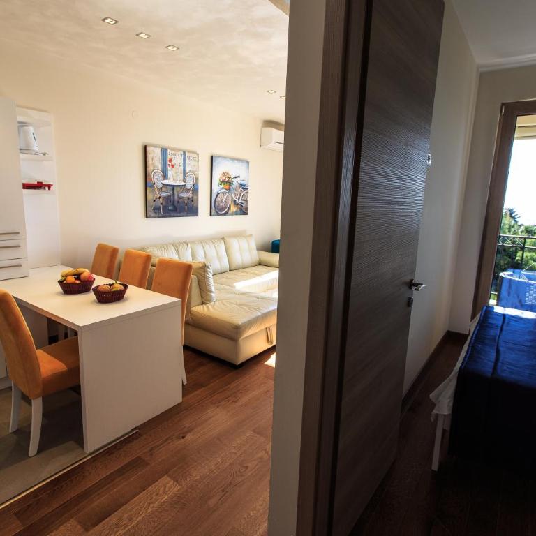 LuxBeachFront - Apartman s 1 Spavaćom Sobom i Pogledom na More - 20