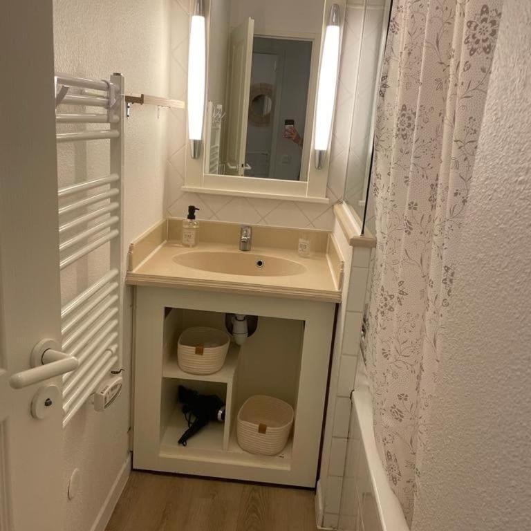 Douceur de Pins Appartement balcon et piscine - Appartamento con 2 Camere da Letto - 18