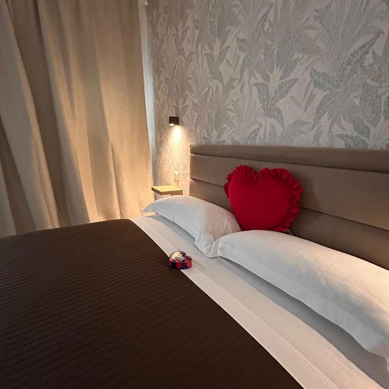 Suite Cavour 130 - Double Room with Patio - 10