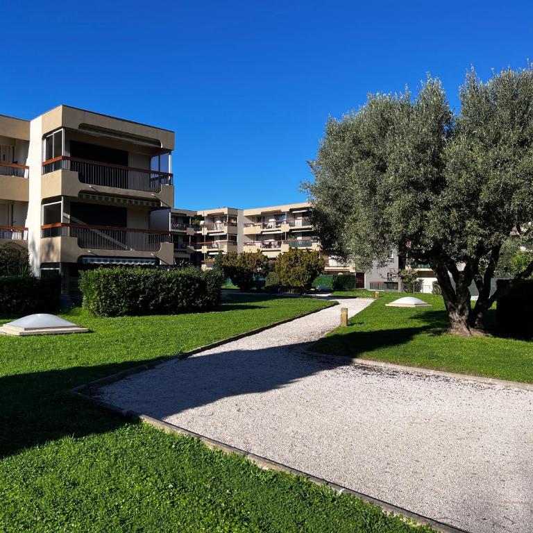 Appartement 1 chambre avec grande Terrasse plein Sud au Lavandou - Appartamento con 1 Camera da Letto - 14