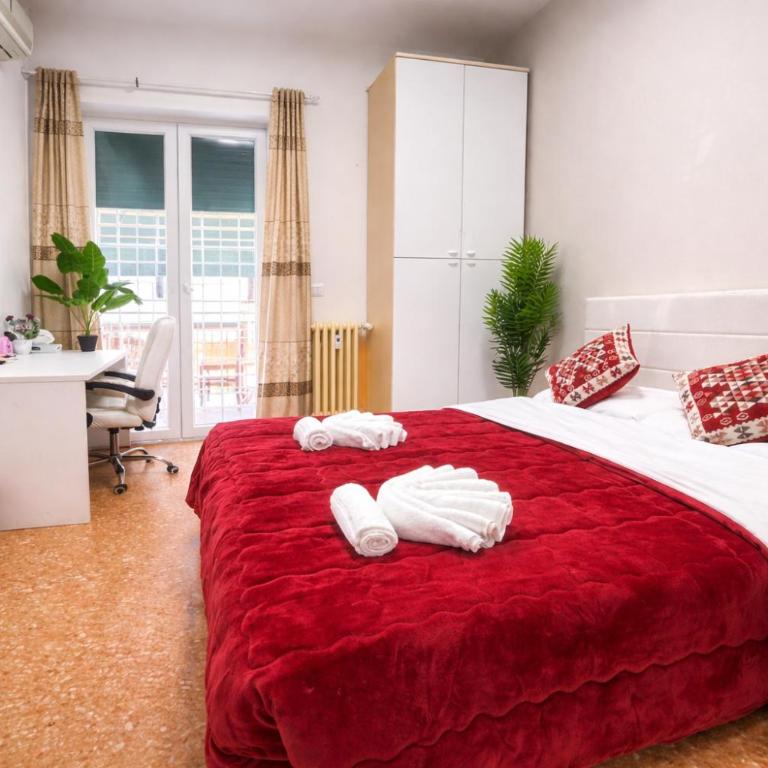 NEXT Palace - Camera Matrimoniale Standard con Bagno in Comune - 14