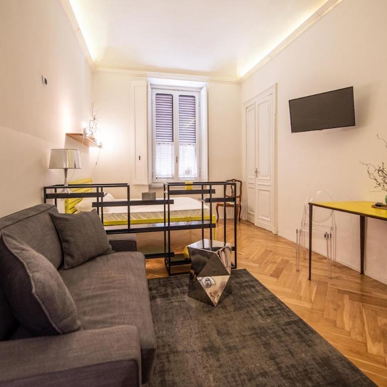 Urban Botero Suite, a due passi dal Museo Egizio e Stazione Porta Susa - Appartamento con 2 Camere da Letto - 9