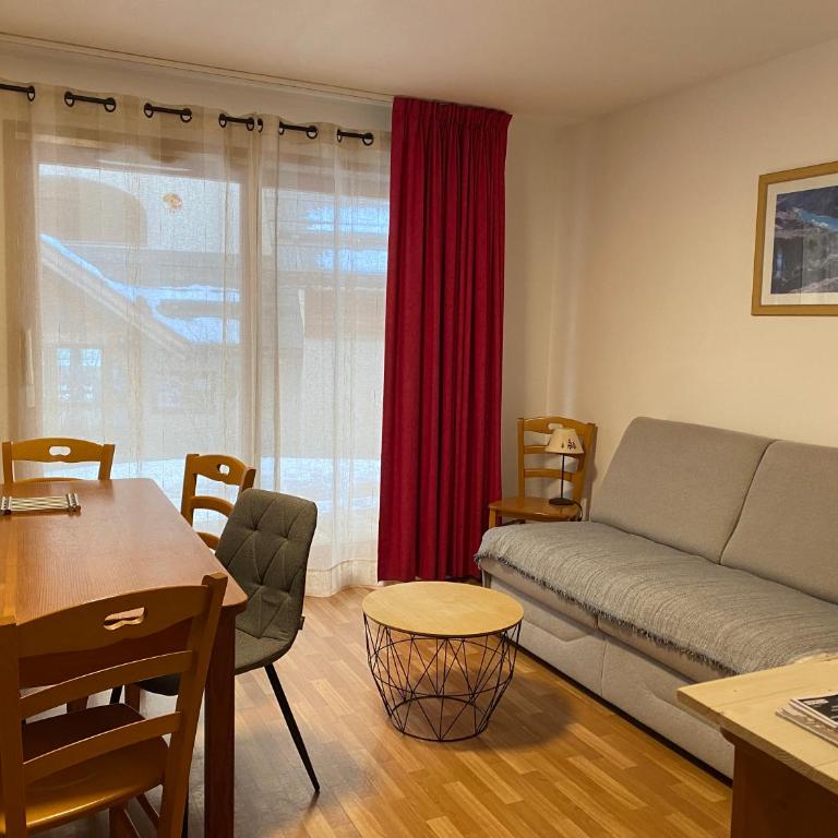 T3 classé 3 étoîles Au pied des pistes, lumineux-piscine - Appartement - 5