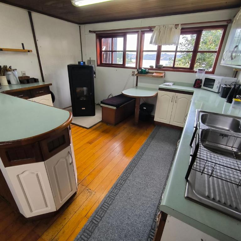 Casa de la bahia de Chiloé - Five-Bedroom House - 7