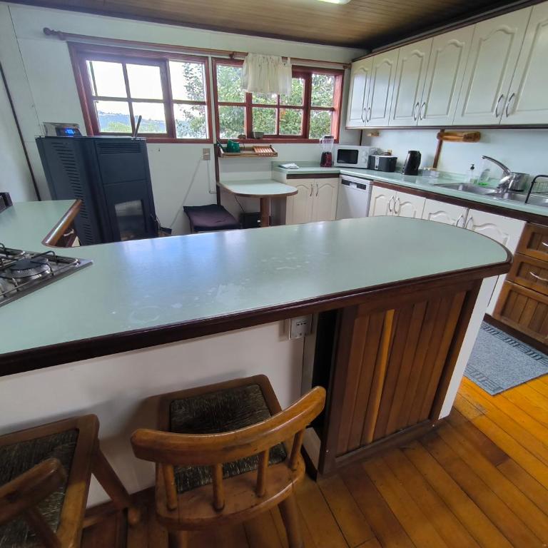 Casa de la bahia de Chiloé - Five-Bedroom House - 8
