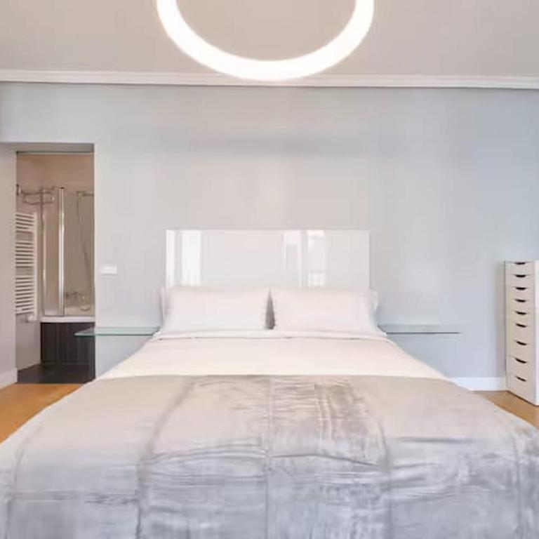 Exclusive sophisticated duplex-3Bdrs 2Bath-Opera - Apartment - 26
