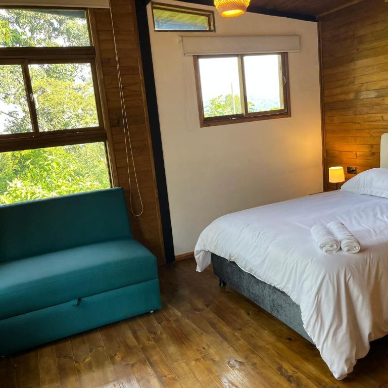 Cabaña tipo glamping en finca cafetera con zonas verdes, avistamiento de aves, paisaje cafetero - Chalet de 1 dormitorio - 11