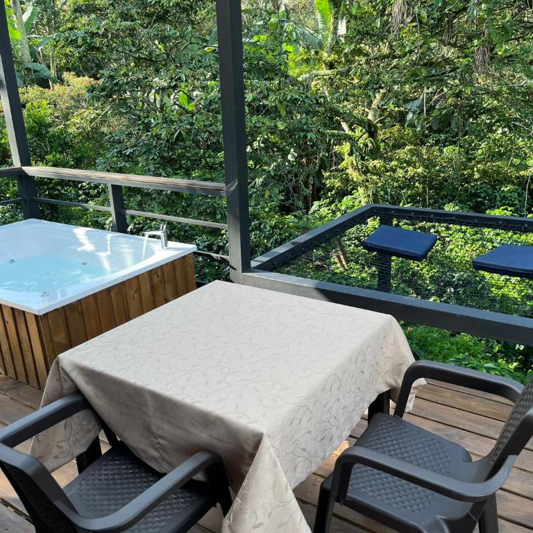 Cabaña tipo glamping en finca cafetera con zonas verdes, avistamiento de aves, paisaje cafetero - Chalet de 1 dormitorio - 24