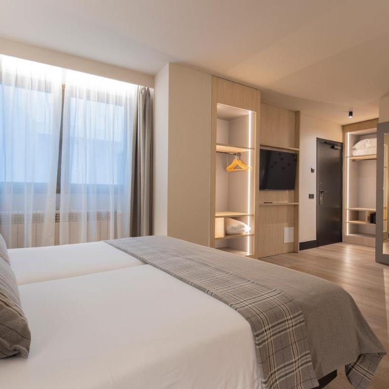Hotel Màgic Pas by Nexta - Camera Quadrupla (4 Adulti) - 2