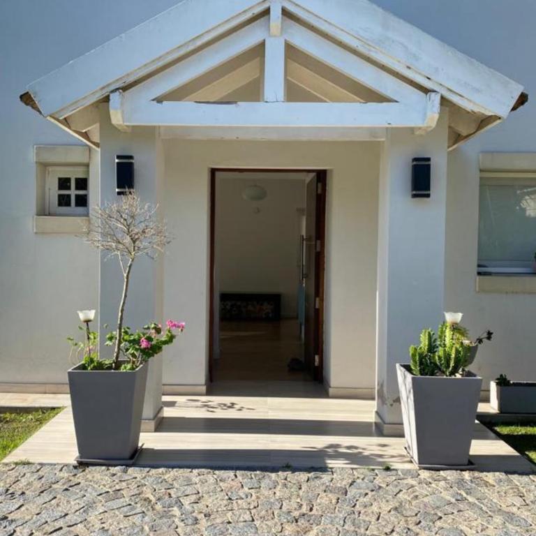 Hermosa casa en el Náutico Escobar Country Club - Casa de 2 dormitorios - 4