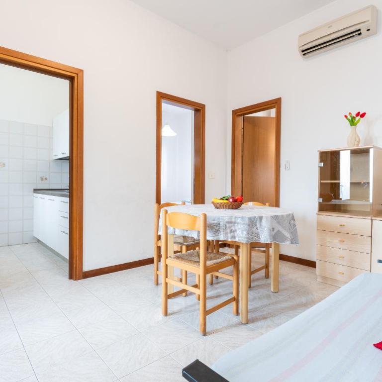 Villa Generosa - Appartamento con 2 Camere da Letto - 8
