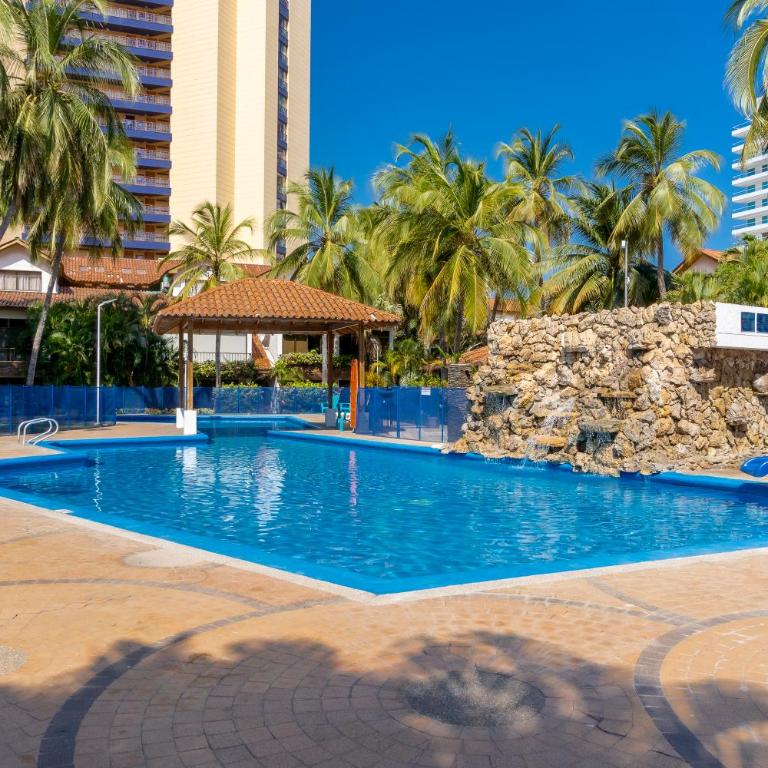 Casa en conjunto cerrado, frente al mar - Three-Bedroom House - 4