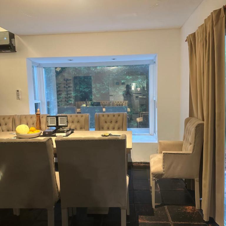 Hermosa casa en el Náutico Escobar Country Club - Casa de 3 dormitorios - 11