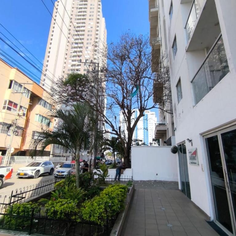 Cartagena near the beach - Three-Bedroom Apartment - 3