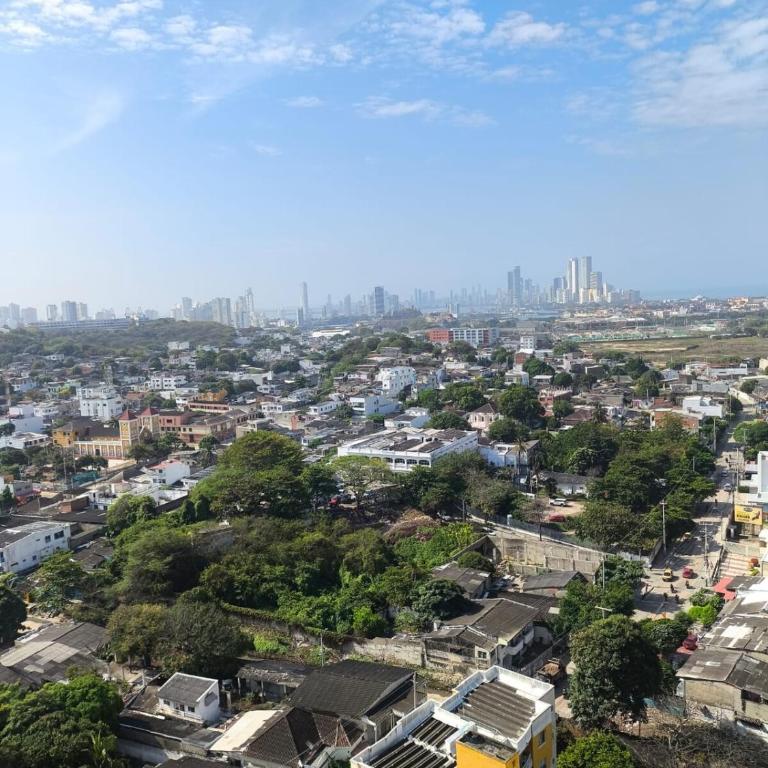 Cartagena near the beach - Three-Bedroom Apartment - 20
