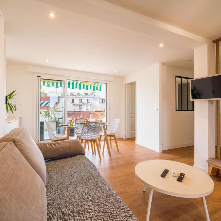 Antibes SkyView - central, cocooning avec terrasse et parking - Appartement - 16