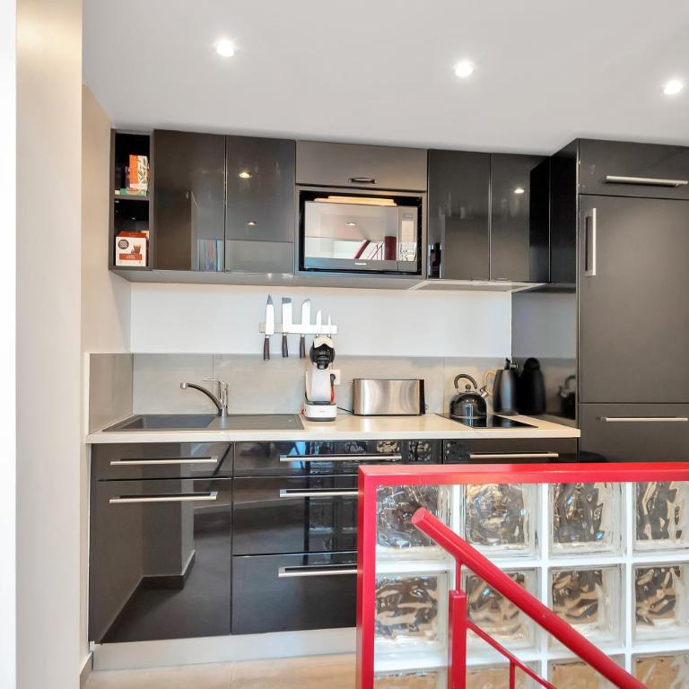 LE CHARMANT sublime Maison de Ville dans le Suquet au calme - Deluxe Apartment mit 3 Schlafzimmern - 15