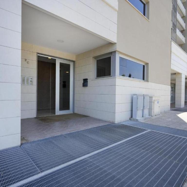 SkyGate - Airport Suites with Terrace - Apartment - 3