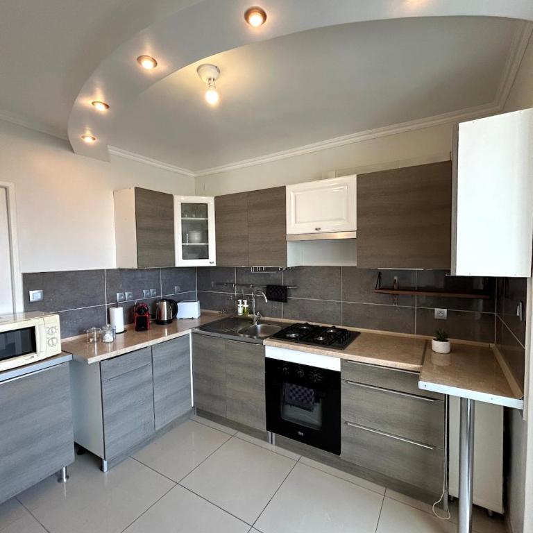 L' Andréa CLIM Free Parking WiFi Smart TV - Appartement 3 Chambres - 9