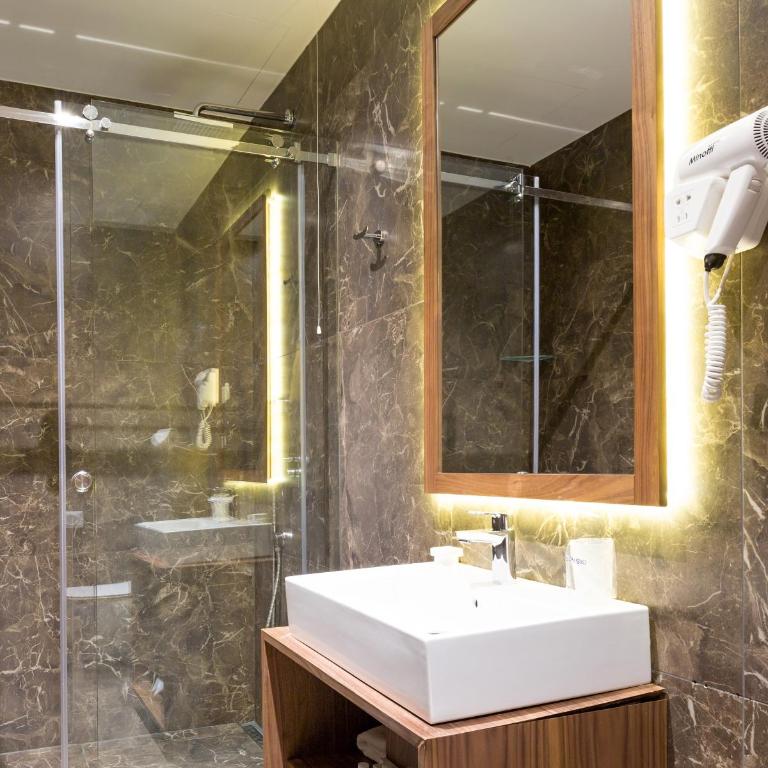 Five Points Square - City Center - Economy Double Room - 2