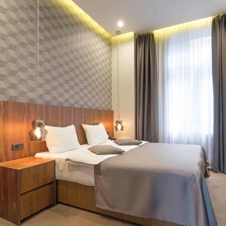 Five Points Square - City Center - Economy Double Room - 3