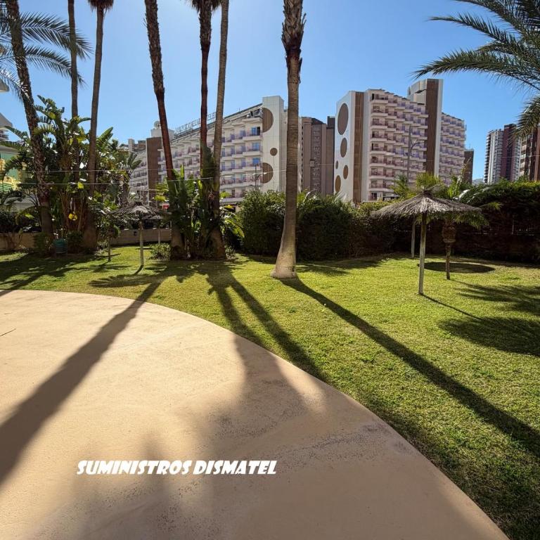 5 Estrellas Apartamento 4E con piscinas jardines pistas de pádel parque infantil etc - Two-Bedroom Apartment with Garden View - 76