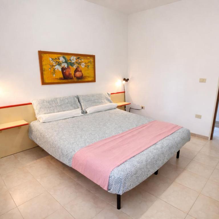 Camping Vieste Marina - Bungalow con 2 Camere da Letto - 2